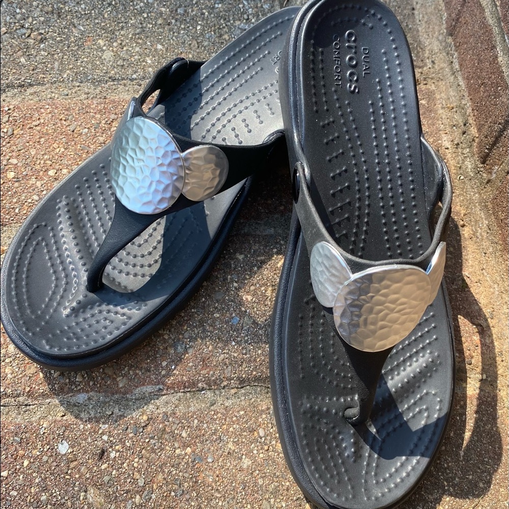 Black Crocs NWOT Women’s size 8